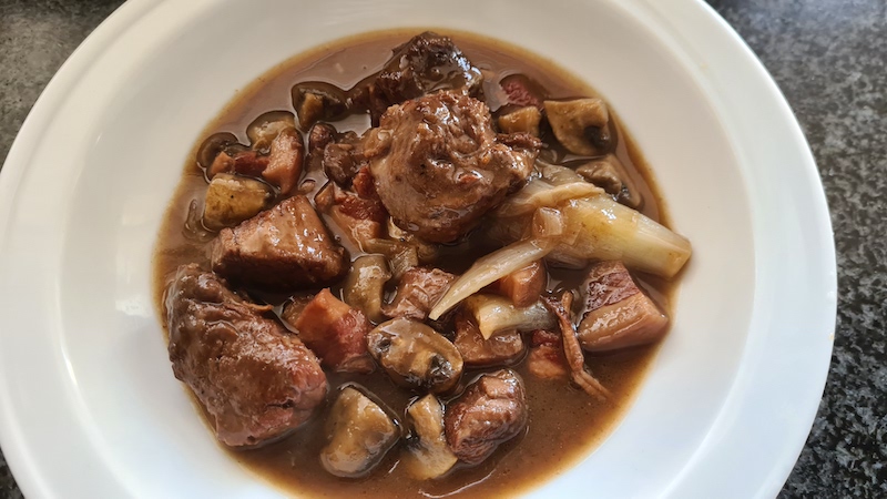 Vedella a la bourguignon